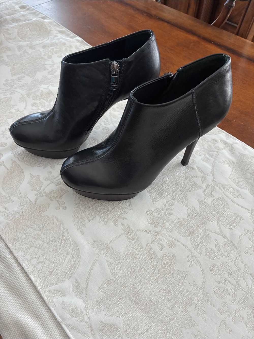 Tory Burch Classic Black Leather High-Heel Ankle Booties with Side Zip